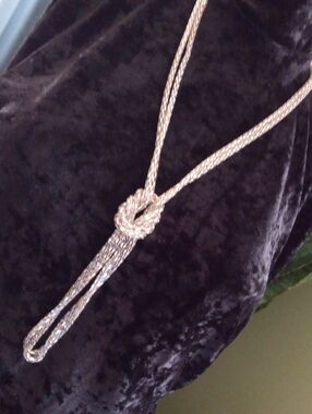 Vintage Silver-Tone Knotted Lariat Necklace 34 In Long